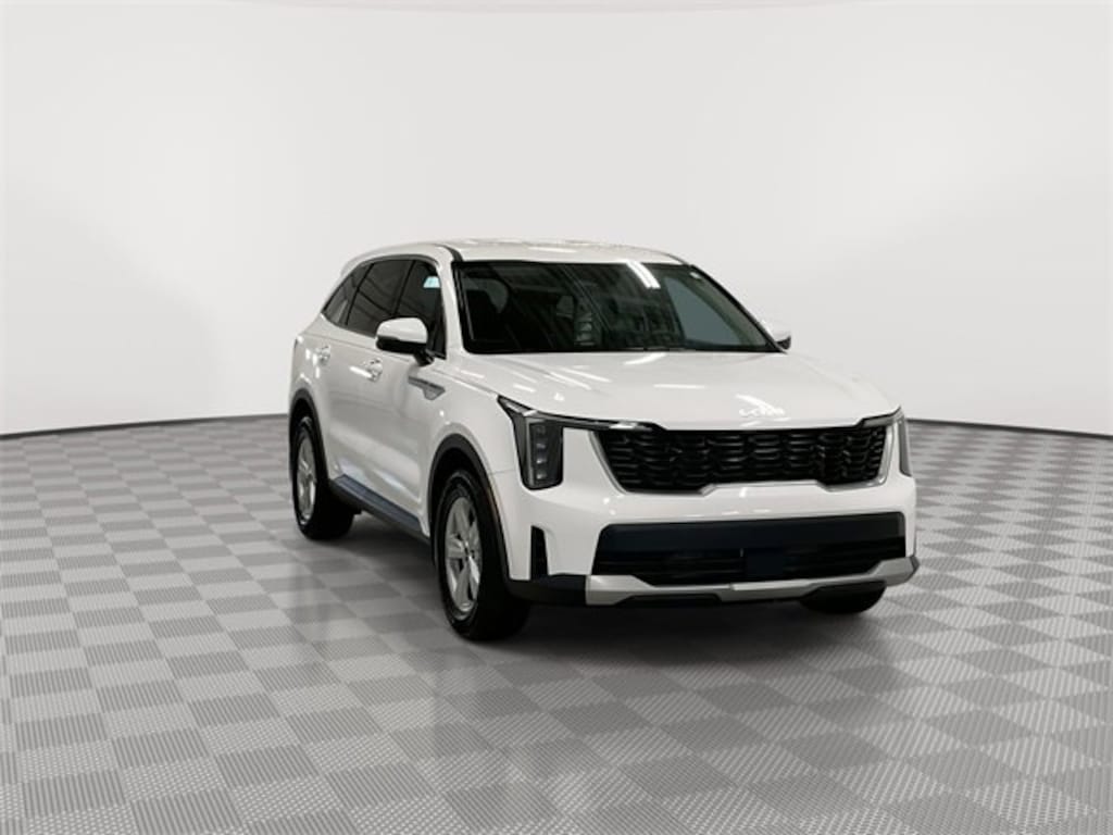 Used 2025 Kia Sorento LX