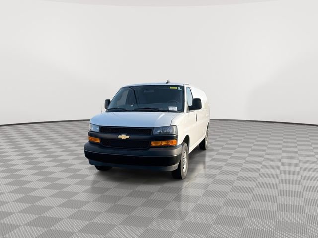2025 Chevrolet Express Cargo Work Van - Photo 4