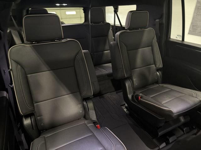 2026 Chevrolet Suburban Premier - Photo 17