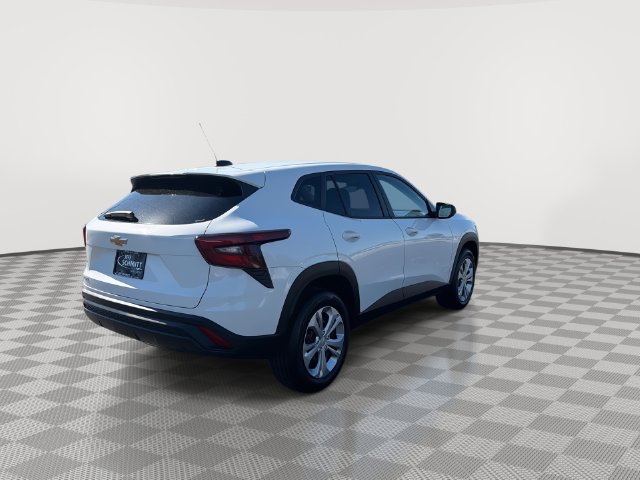 2026 Chevrolet Trax LS - Photo 12