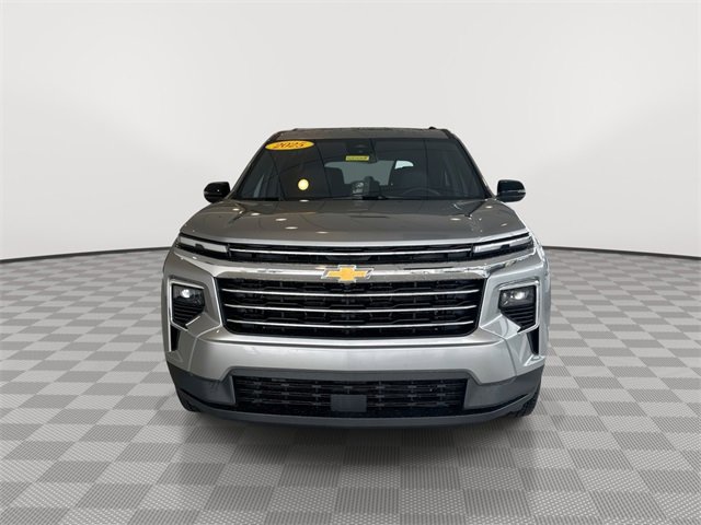 2025 Chevrolet Traverse photo 4