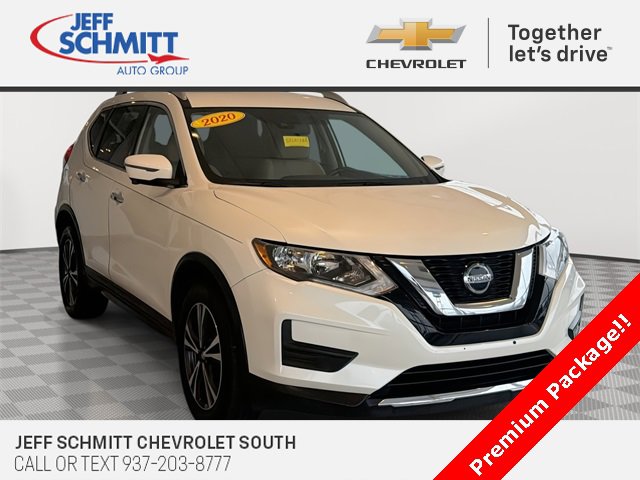 2020 Nissan Rogue SV's photo
