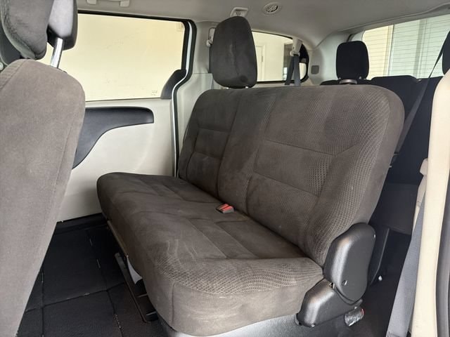 2017 Dodge Grand Caravan SE - Photo 19