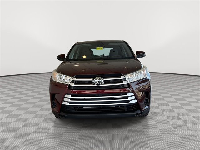 2019 Toyota Highlander LE photo 4