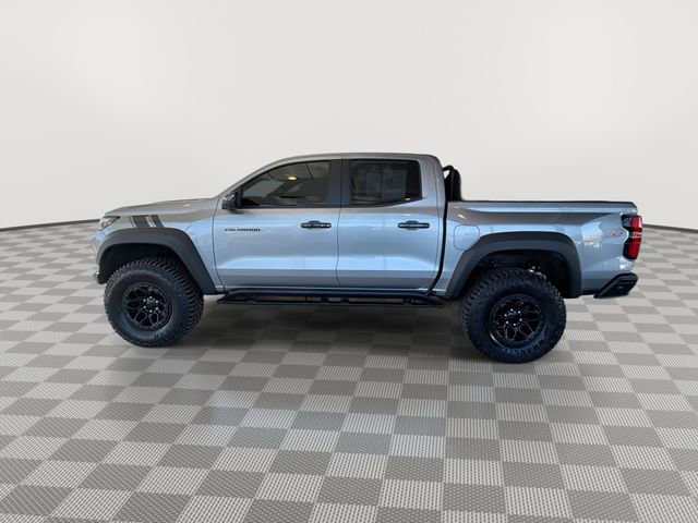 2025 Chevrolet Colorado ZR2 - Photo 6