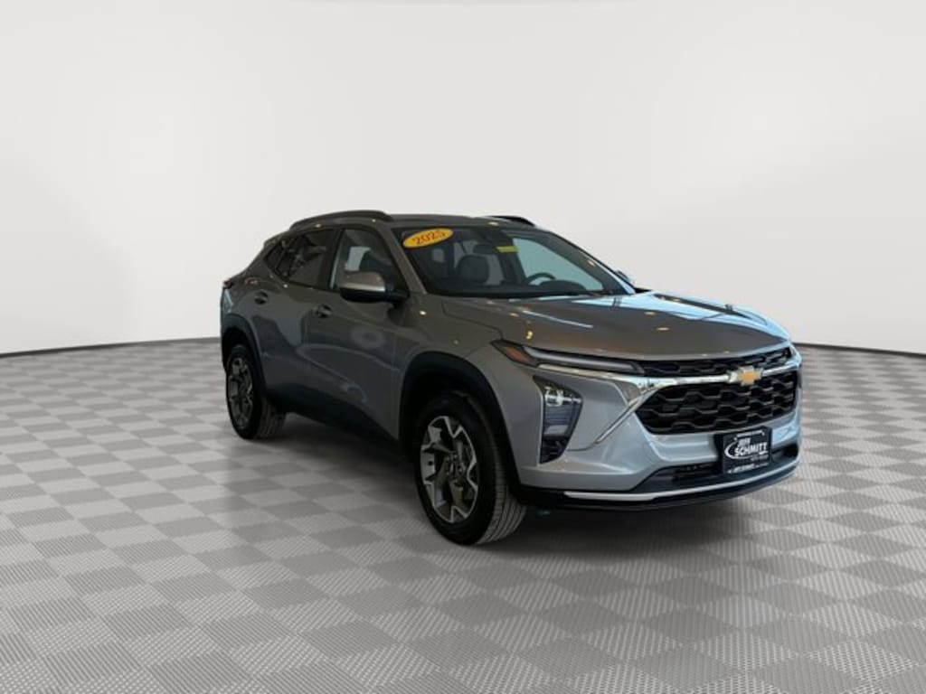 Certified 2025 Chevrolet Trax LT SUV