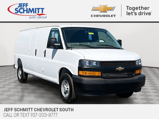 2026 Chevrolet Express 2500 Extended Work Van HD's photo