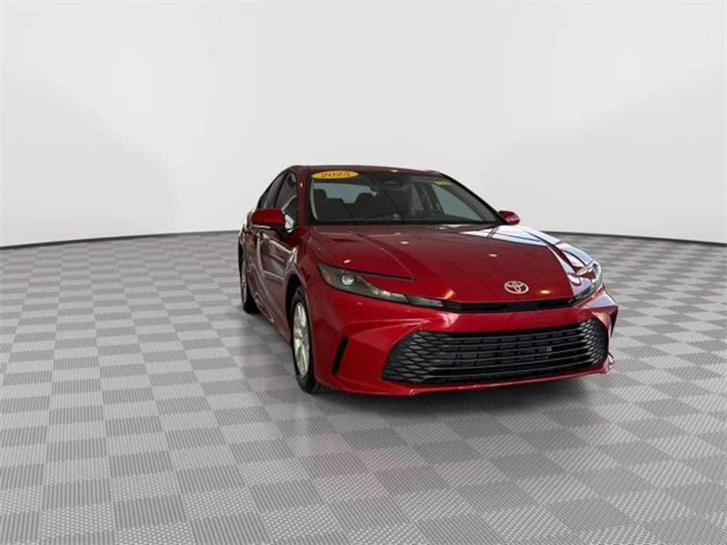 Used 2025 Toyota Camry LE