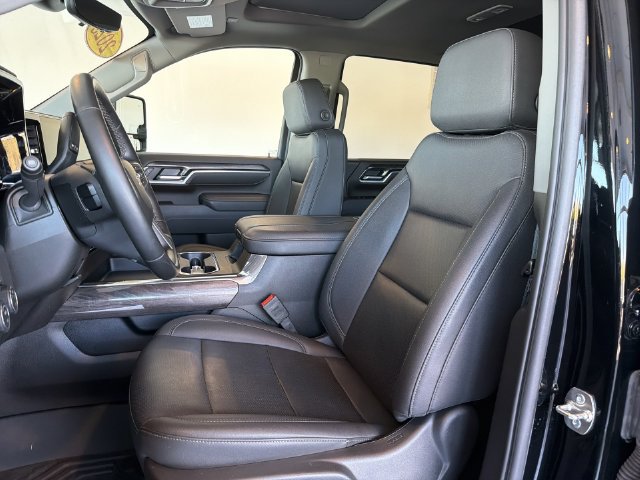 2025 Chevrolet Silverado 2500HD LTZ - Photo 20