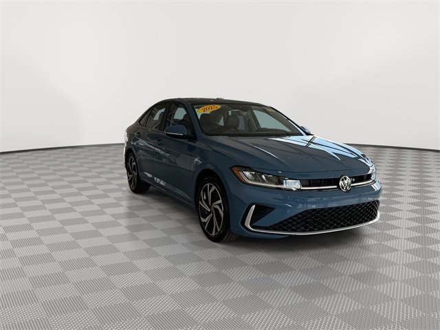 2025 Volkswagen Jetta SEL photo 2