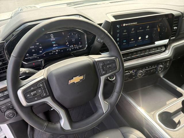 2025 Chevrolet Silverado 3500HD LTZ - Photo 17