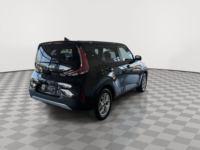 2025 Kia Soul LX - Photo 11