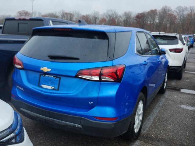 2024 Chevrolet Equinox LT photo 2