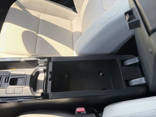 2024 Toyota Prius Limited - Photo 26