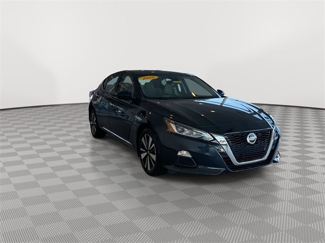 Used 2022 Nissan Altima SV with VIN 1N4BL4DW6NN341604 for sale in Miamisburg, OH
