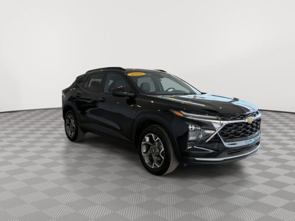 Certified 2025 Chevrolet Trax LT SUV