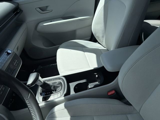 2025 Hyundai Kona SEL - Photo 22