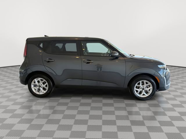 2025 Kia Soul LX - Photo 12