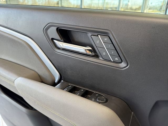 2025 Chevrolet Colorado ZR2 - Photo 21