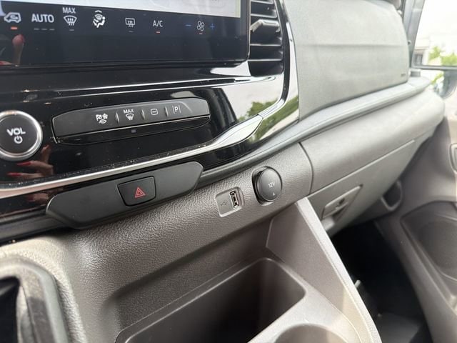 2024 Ford Transit Passenger Van XL - Photo 25