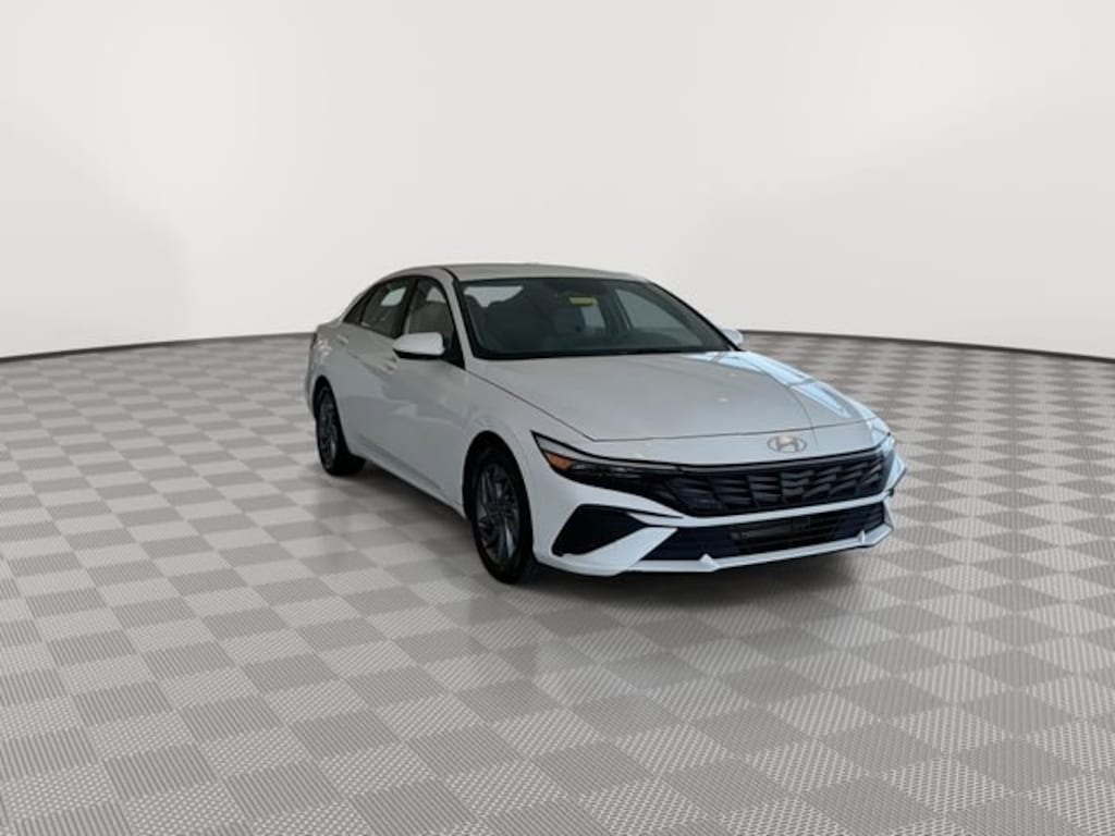 Used 2024 Hyundai Elantra SEL Sedan