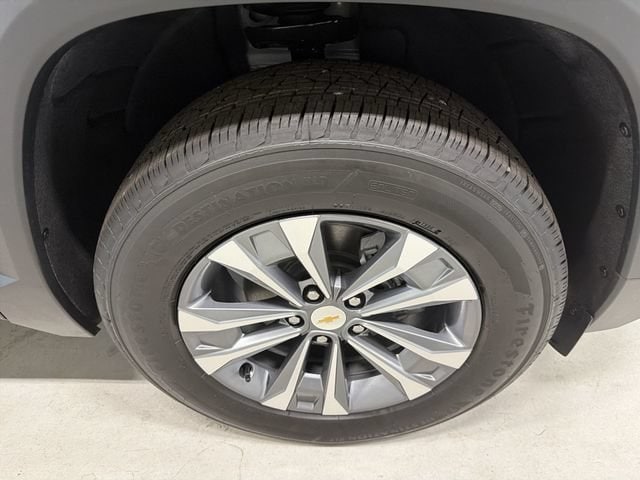 2027 Chevrolet Equinox LT - Photo 14