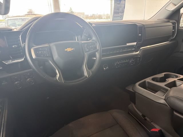 2023 Chevrolet Silverado 1500 LT - Photo 18