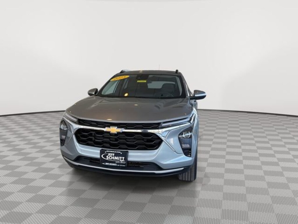 Certified 2025 Chevrolet Trax LT SUV