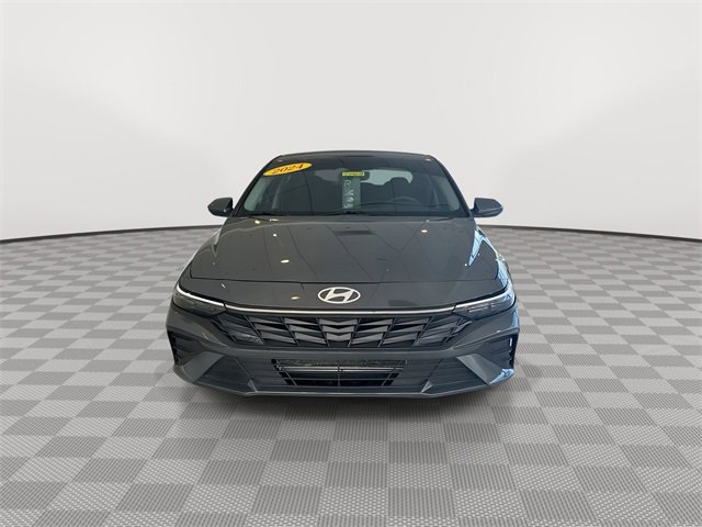 2024 Hyundai Elantra SEL photo 4