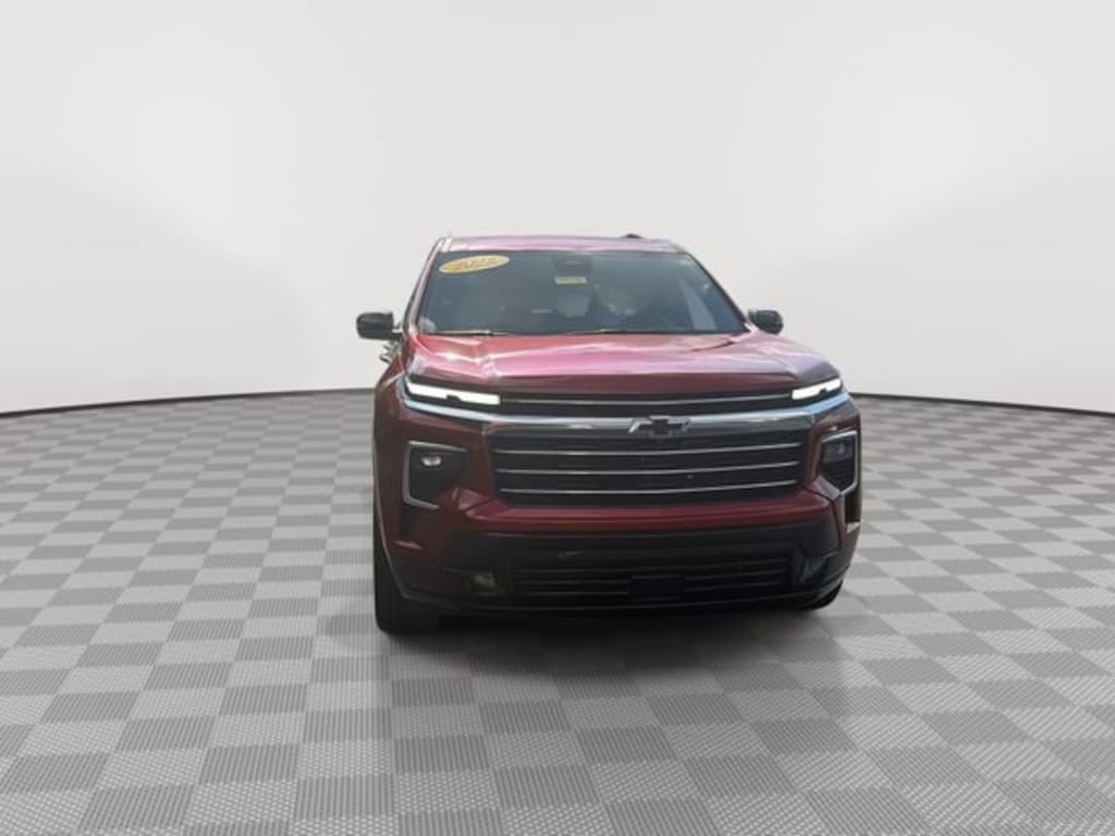 Used 2025 Chevrolet Traverse High Country SUV