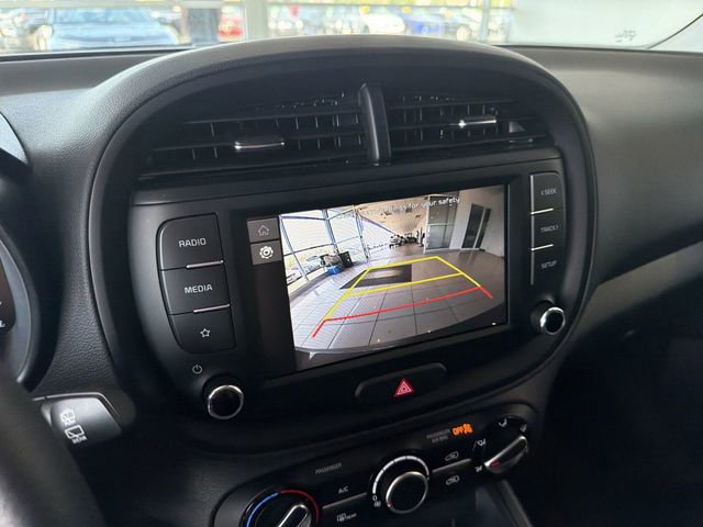 2025 Kia Soul LX - Photo 23