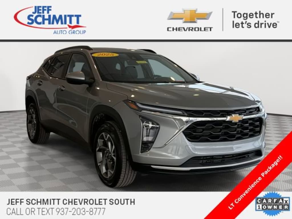 Used 2025 Chevrolet Trax LT SUV