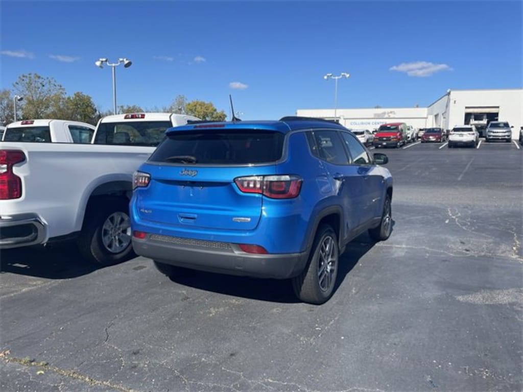Used 2020 Jeep Compass Latitude w/Sun/Safety Pkg
