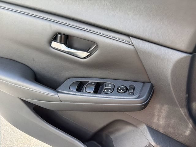 2024 Nissan Sentra SV - Photo 21