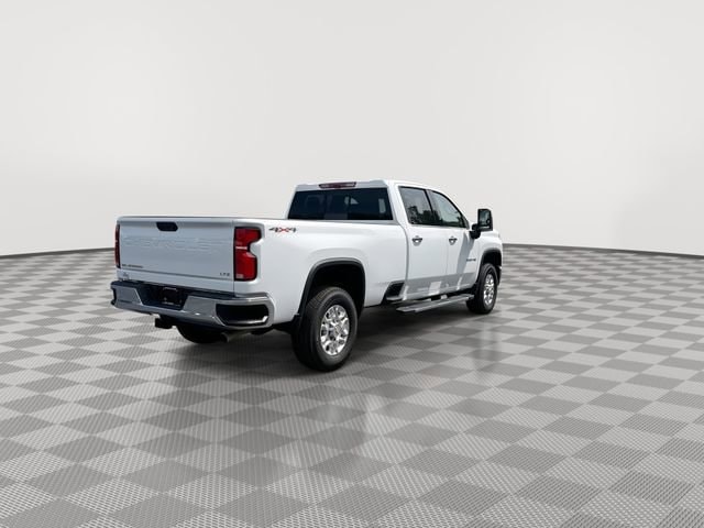 2025 Chevrolet Silverado 3500HD LTZ - Photo 10