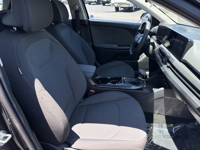 2025 Kia K4 LXS - Photo 18