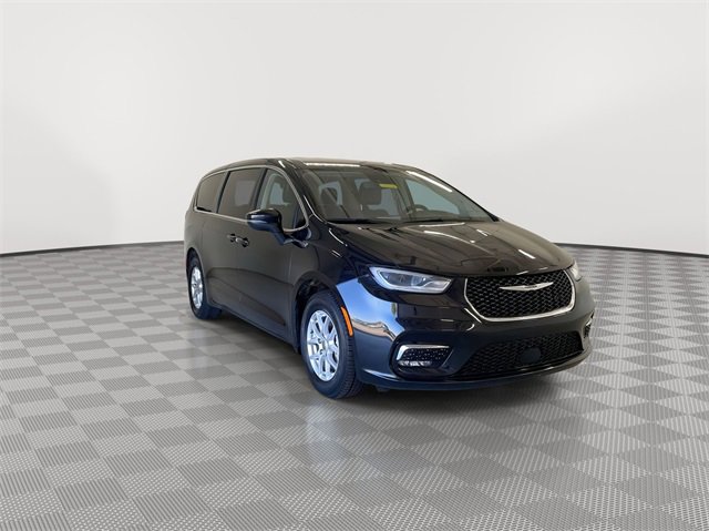Used 2023 Chrysler Pacifica Touring L with VIN 2C4RC1BG0PR559742 for sale in Miamisburg, OH
