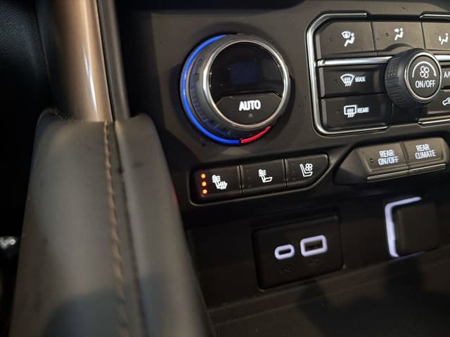 2024 Chevrolet Suburban High Country - Photo 35