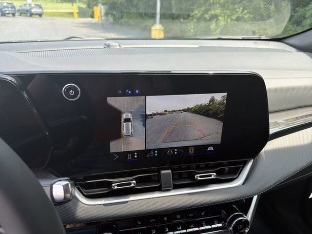 2027 Chevrolet Equinox LT - Photo 25