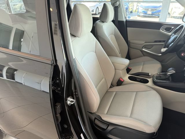 2025 Kia Soul LX - Photo 19
