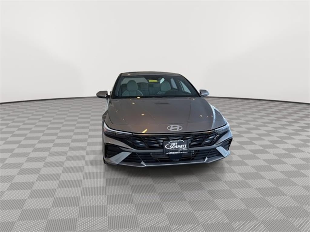 Used 2025 Hyundai Elantra Hybrid Limited