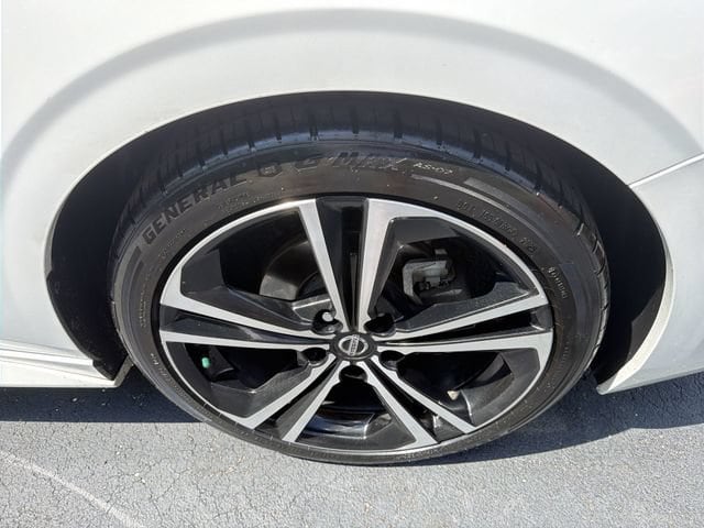2022 Nissan Sentra SR - Photo 15