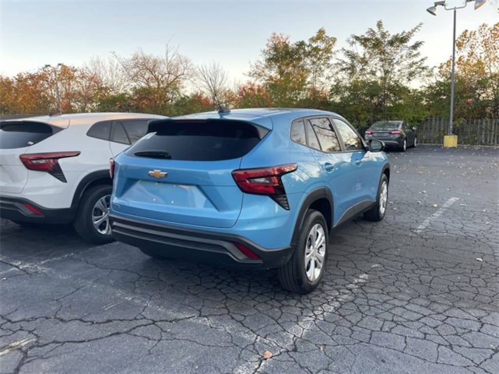 Certified 2025 Chevrolet Trax LS SUV