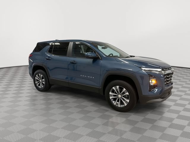 2027 Chevrolet Equinox LT - Photo 13