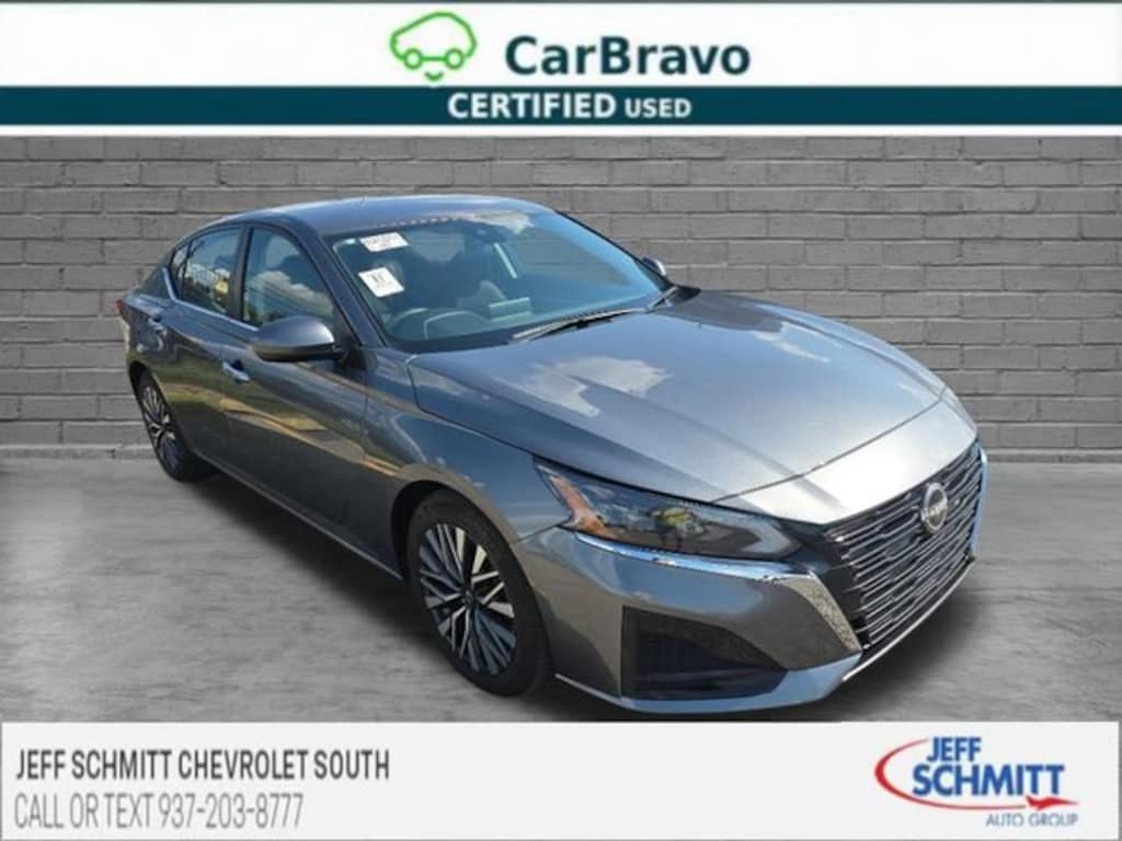 Used 2023 Nissan Altima SV FWD Sedan