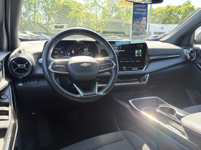 2025 Chevrolet Equinox LT - Photo 17