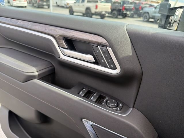2025 Chevrolet Silverado 3500HD LTZ - Photo 22