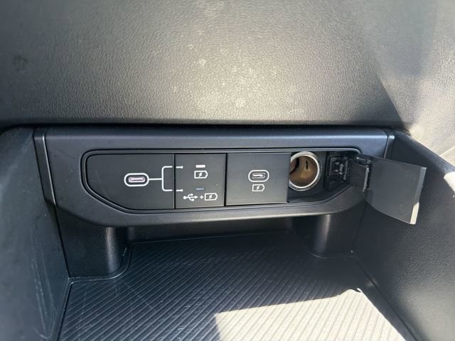 2025 Kia K4 LXS - Photo 24