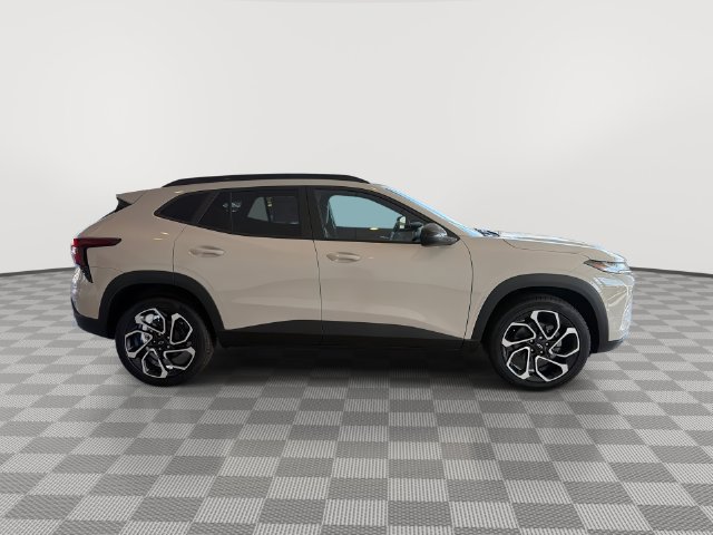 2026 Chevrolet Trax RS - Photo 12