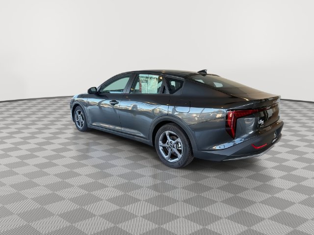 2025 Kia K4 LXS - Photo 8